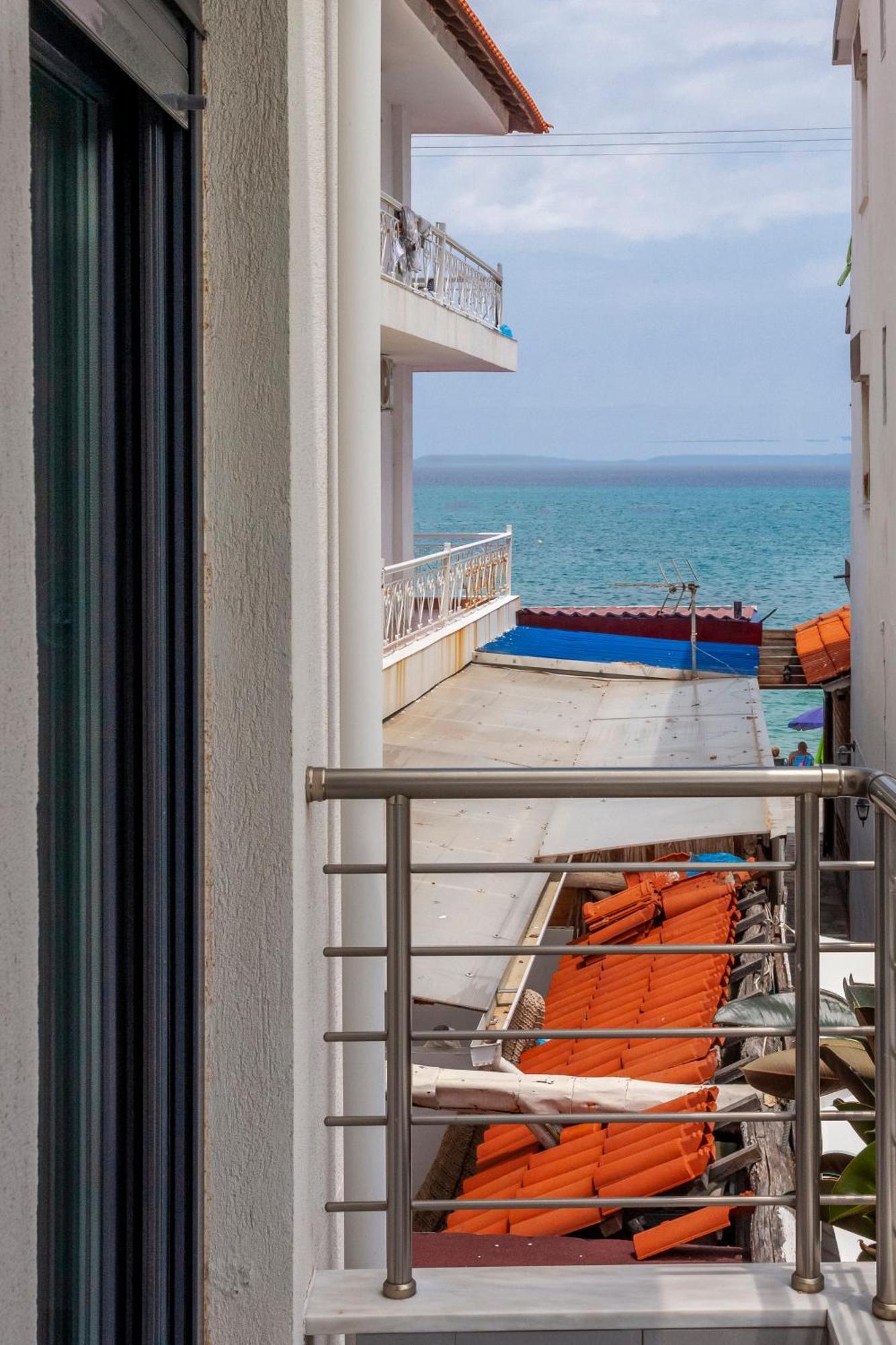 Aleksia Seaside Deluxe Apartment Pefkochori Exterior foto